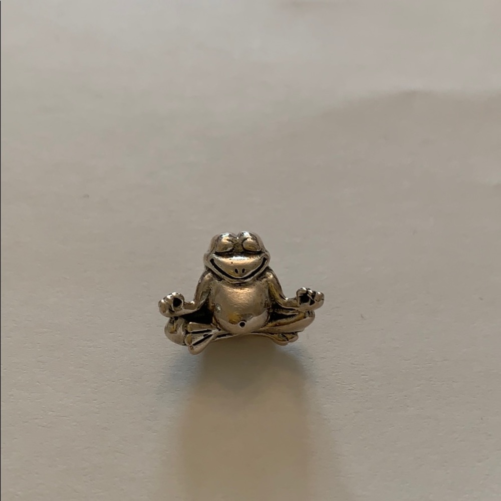 Chamilia Yoga Frog Charm
